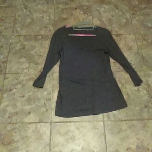 Long sleeve thin shirt, low neck